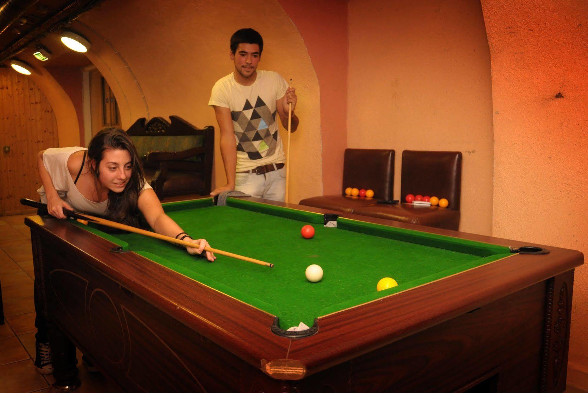 דבלין Isaacs Hostel מראה חיצוני תמונה