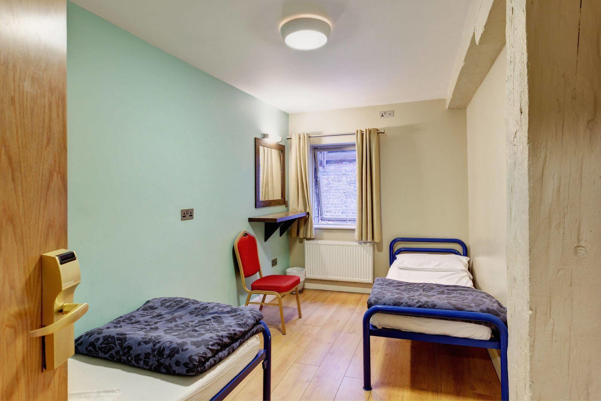 דבלין Isaacs Hostel מראה חיצוני תמונה
